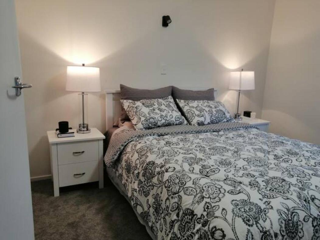 Centre Takapuna 2 Beds & Garage & Netflix オークランド エクステリア 写真