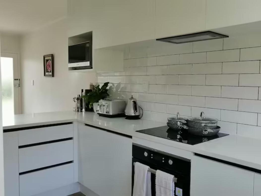 Centre Takapuna 2 Beds & Garage & Netflix オークランド エクステリア 写真